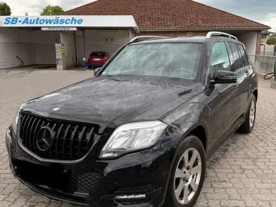 Gebraucht Mercedes GLK200 143 PS (105 kW) 2012 Schwarz SUV