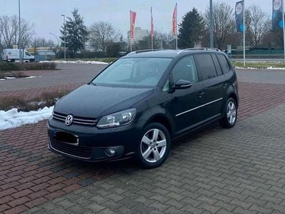 Usata VW Touran Style 140 CV (102 kW) 2011 Nero Monovolume