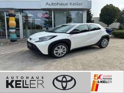 Nuova Toyota Aygo X X-play 72 CV (52 kW) 2025 Bianco SUV