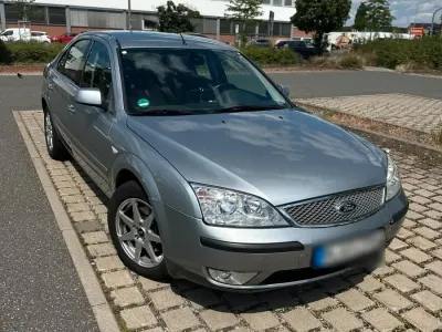 Gebraucht Ford Mondeo 170 PS (125 kW) 2003 Silber Limousine