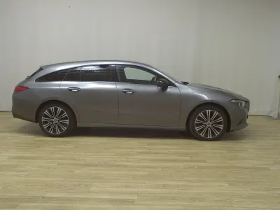 Usata Mercedes CLA200 Shooting Brake Progressive 150 CV (110 kW) 2023 Nero Station wagon