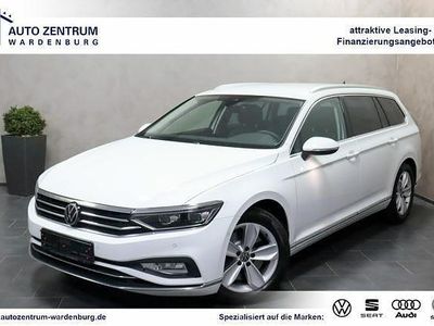 Pure white (metallic) Gebraucht 2021 VW Passat Elegance Kombi | 26.450 € (Fairer Preis)