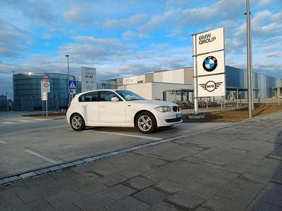 Gebraucht BMW 118 143 PS (105 kW) 2008 Weiß Kleinwagen