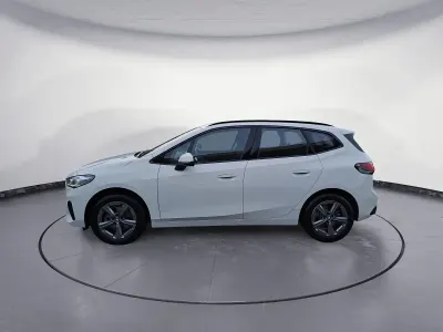 Occasion BMW 220 Active Tourer Efficient Dynamics 156 ch (114 kW) 2025 Blanc Monospace