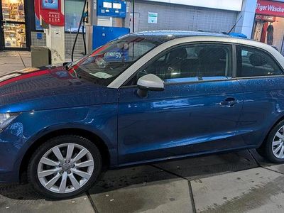Gebraucht Audi A1 89 PS (65 kW) 2011 Blau Kleinwagen