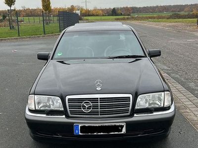 Usata Mercedes C240 170 CV (125 kW) 1997 Nero Berlina