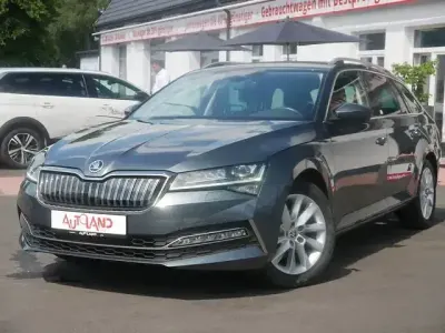 Gebraucht Skoda Superb Style 218 PS (160 kW) 2020 Grau Kombi