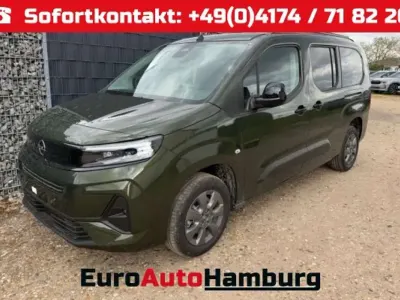 Neu Opel Combo Edition 131 PS (96 kW) 2026 Sirkka grün metallic Van / Kleinbus