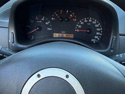 Second-hand Fiat Punto 60 CP (44 kW) 2003 Galben Hatchback