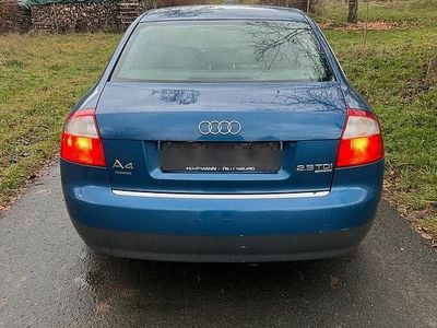 Blau Gebraucht 2001 Audi A4 Limousine | 2.750 € (Fairer Preis)