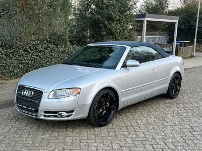 Gebraucht Audi A4 Cabriolet S-Line 220 PS (161 kW) 2002 Grau Cabrio