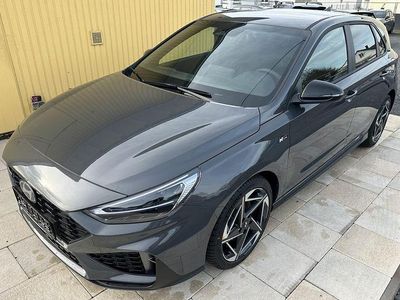 Neu Hyundai i30 N Line 140 PS (102 kW) 2025 Grau Limousine
