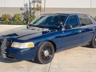 Brugt Ford Crown 250 HK (183 kW) 2008 Blå Sedan