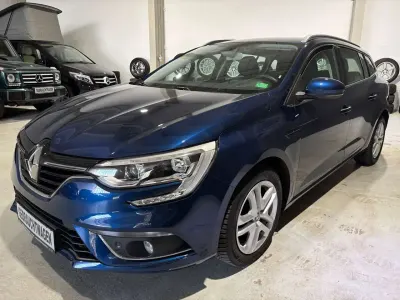 Gebraucht Renault Mégane GrandTour Business 132 PS (97 kW) 2017 Blau Kombi