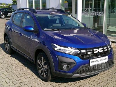 Nouă Dacia Sandero Expression 91 CP (66 kW) 2025 Albastru Hatchback