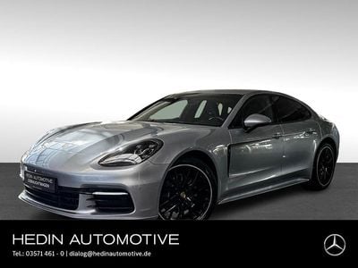 Porsche Panamera 4