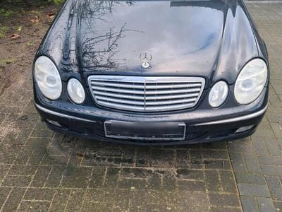 Mercedes E220