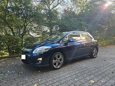 Toyota Auris Hybrid