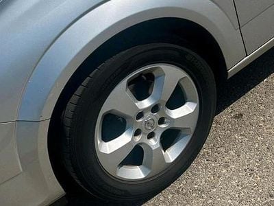 Usata Opel Astra 123 CV (90 kW) 2004 Argento Utilitaria