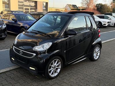 Schwarz Gebraucht 2013 Smart ForTwo Cabrio Cabrio | 5.990 € (Fairer Preis)