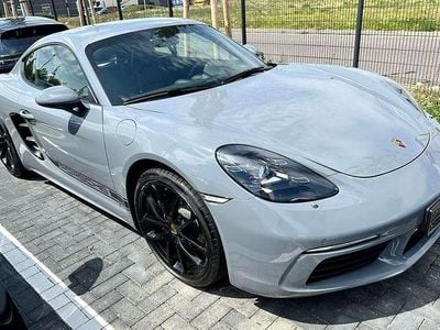 Porsche 718 Cayman