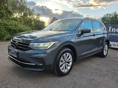 Gebraucht VW Tiguan Life 150 PS (110 kW) 2022 Delfingrau metallic SUV