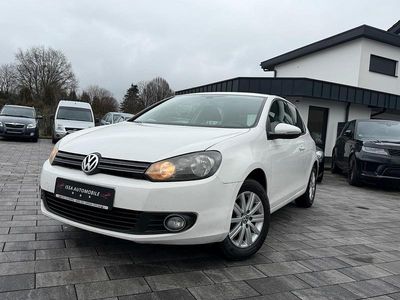 Gebraucht VW Golf VI 80 PS (58 kW) 2012 Weiß Kleinwagen