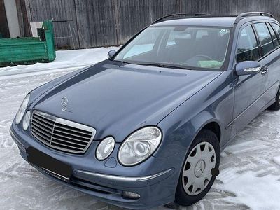 Gebraucht Mercedes E280 Avantgarde 193 PS (141 kW) 2006 Blau Kombi