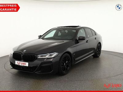 Grau Gebraucht 2023 BMW 530 M Sport Limousine | 41.890 € (Fairer Preis)