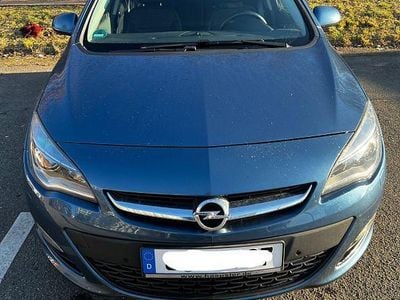 Gebraucht Opel Astra Sport 140 PS (102 kW) 2014 Blau Kombi