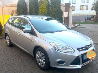 Gebraucht Ford Focus 116 PS (85 kW) 2012 Silber Kombi