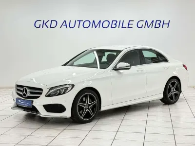 Gebraucht Mercedes C180 AMG line 156 PS (114 kW) 2018 Weiß Limousine