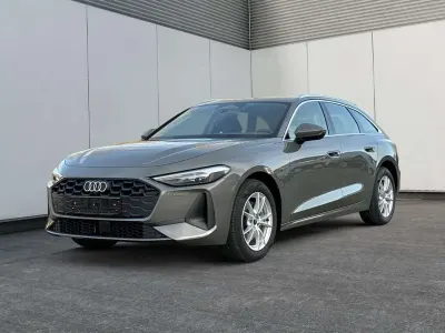 Neu Audi A5 Basis 204 PS (150 kW) 2025 Chronosgrau metallic Kombi