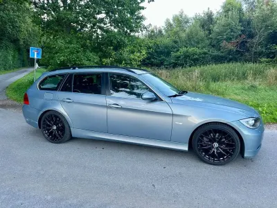 Gebraucht BMW 325 218 PS (160 kW) 2005 Andere farben Limousine