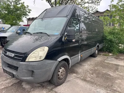 Usata Iveco Daily 126 CV (92 kW) 2007 Andere farben Monovolume