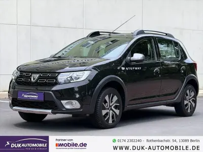 Gebraucht Dacia Sandero Prestige 90 PS (66 kW) 2018 Schwarz SUV