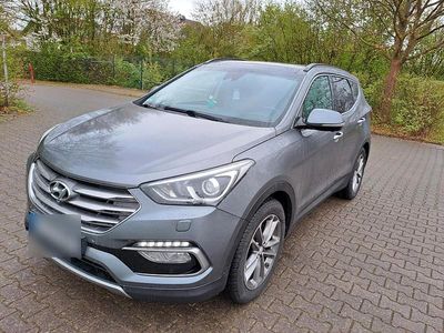 Gebraucht Hyundai Santa Fe 200 PS (147 kW) 2017 Grau SUV