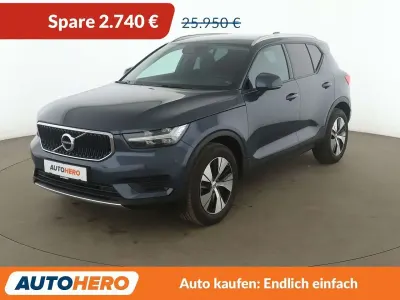 Używany Volvo XC40 Momentum 163 KM (119 kW) 2021 Niebieski SUV