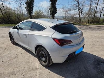 Gebraucht Opel Astra GTC Edition 179 PS (131 kW) 2012 Weiß Coupé