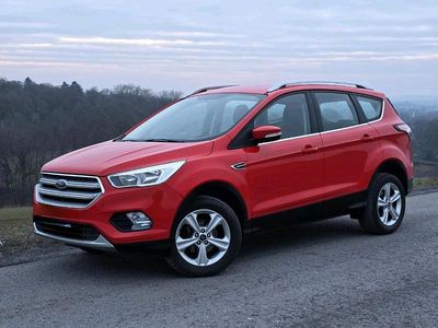 Gebraucht Ford Kuga 120 PS (88 kW) 2018 Rot SUV