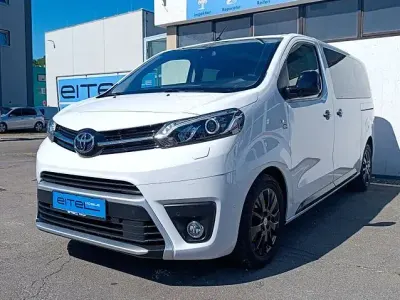 Gebraucht Toyota Proace Verso Executive 177 PS (130 kW) 2022 Weiß (icy white) Kombi