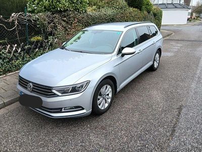 Gebraucht VW Passat Comfortline 150 PS (110 kW) 2016 Grau Kombi