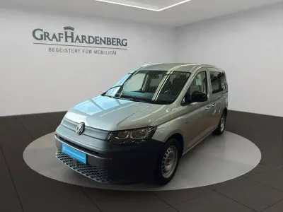 Gebraucht VW Caddy Basis 102 PS (75 kW) 2022 Silber Van / Kleinbus