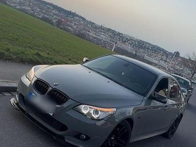 Gebraucht BMW 530 235 PS (172 kW) 2008 Grau Limousine