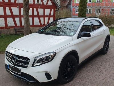 Gebraucht Mercedes GLA220 Edition 184 PS (135 kW) 2018 Weiß SUV