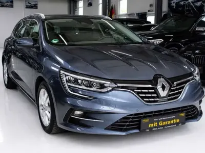 Gebraucht Renault Mégane GrandTour Intens 116 PS (85 kW) 2023 Grau Kombi