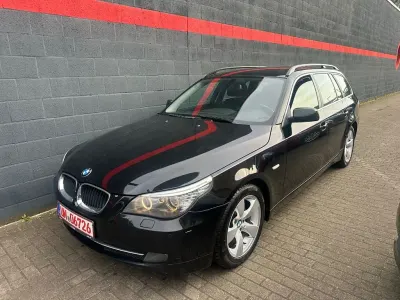 Gebraucht BMW 520 Sport Line 170 PS (125 kW) 2009 Schwarz Kombi