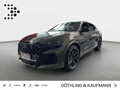 Neu Audi Q8 Performance 640 PS (470 kW) 2026 Grau SUV
