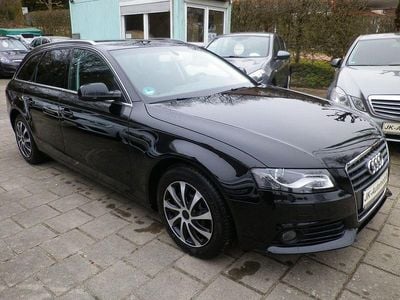 Gebraucht Audi A4 Attraction 160 PS (117 kW) 2012 Schwarz Kombi