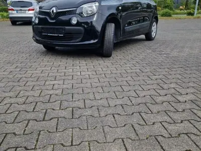 Używany Renault Twingo Dynamique 71 KM (52 kW) 2016 Czarny Hatchback